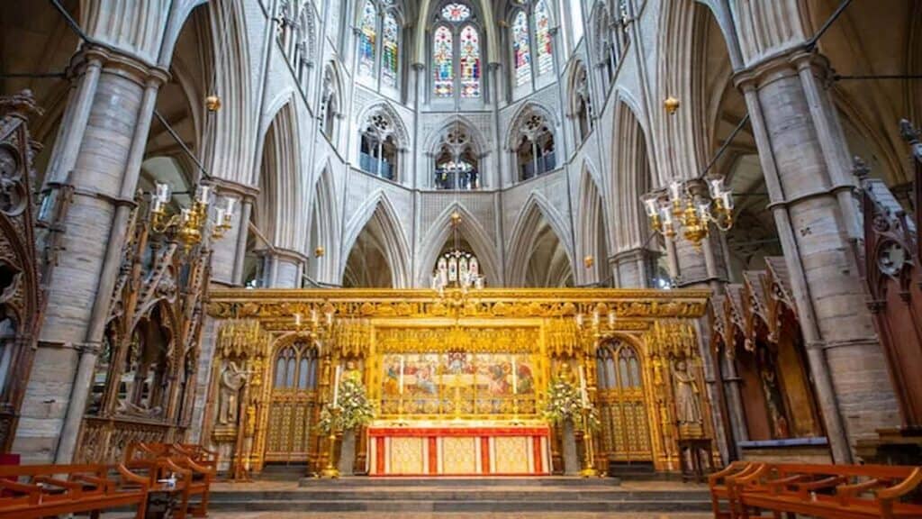 Popular attractions in London England, Inside Westminster Abbey.