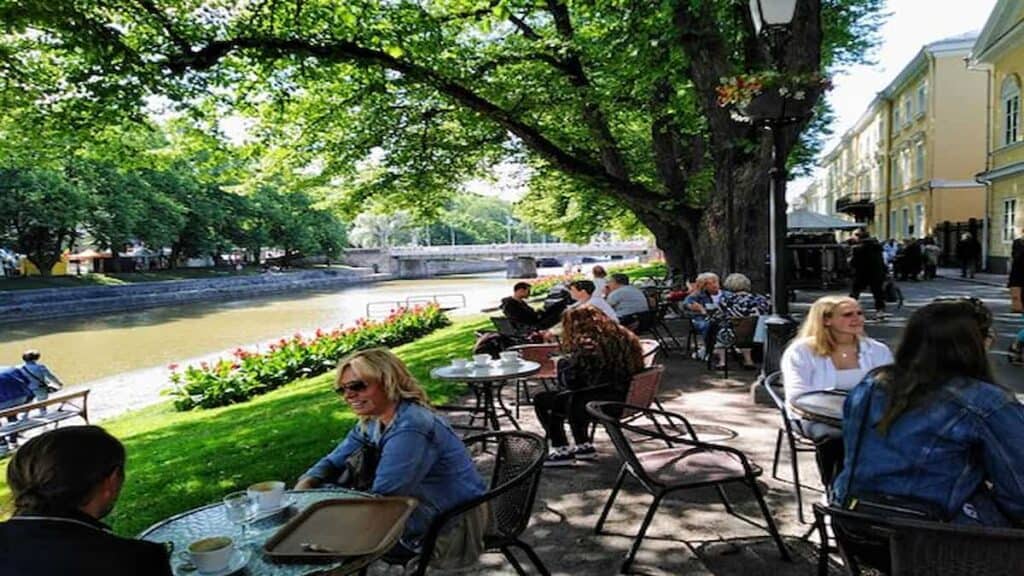 Places for sightseeing in Finland, Aura River cafe
