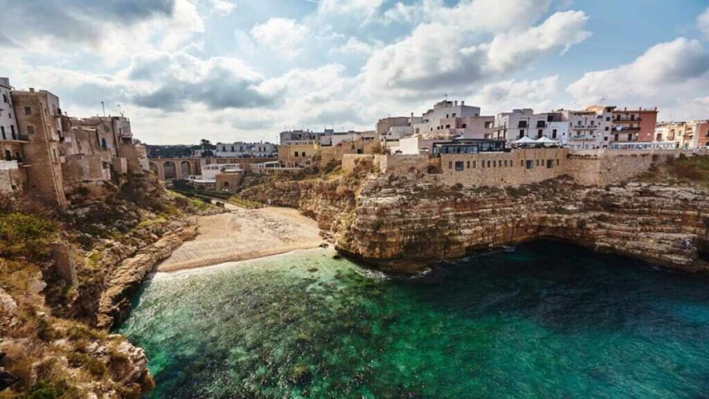 Day Trips From Bari, Polignano a Mare Italy