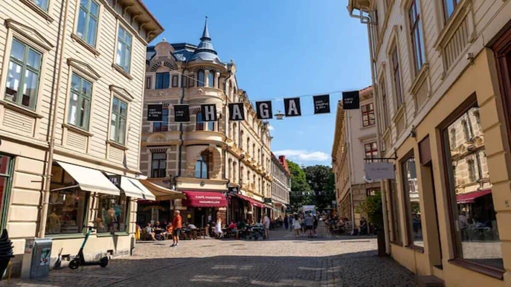 Stockholm vs Gothenburg, Haga district Gothenburg