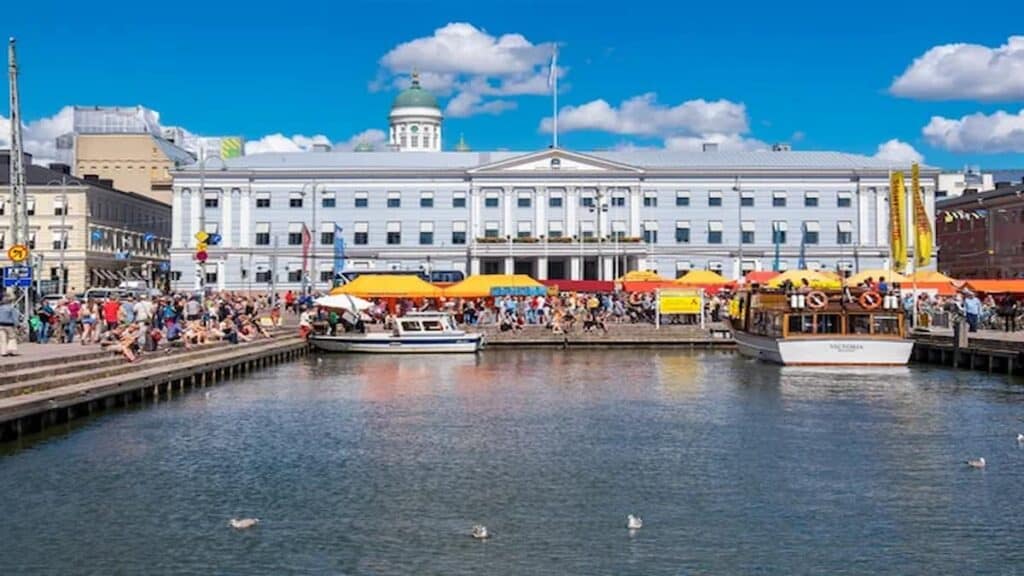 Places for sightseeing in Finland, Helsinki Market Square