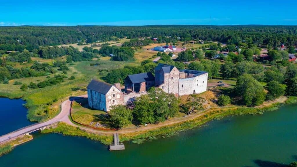Places for sightseeing in Finland, Kastelholm Castle