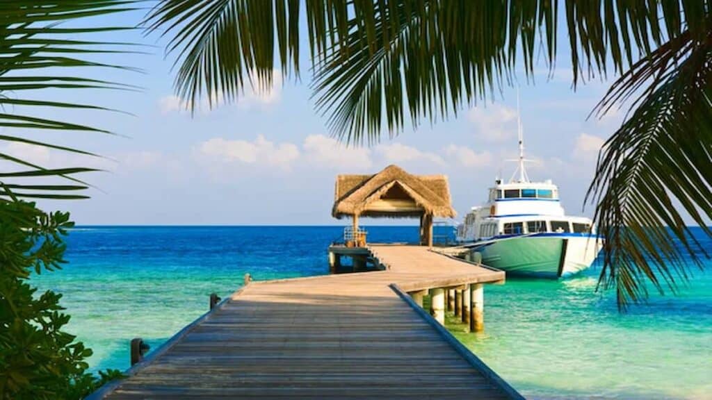 Maldivian Seaplanes, Kuramathi Island Resort