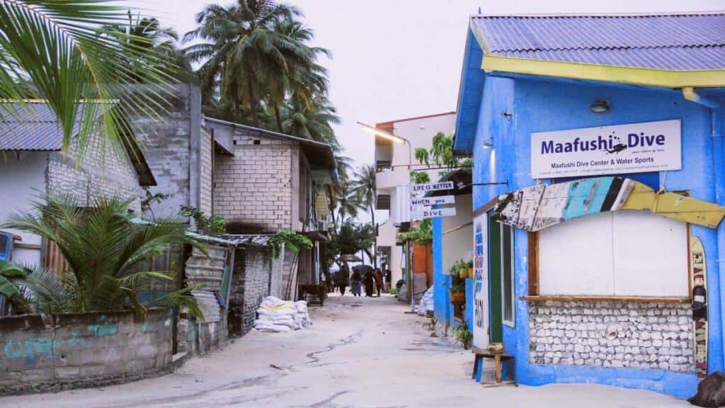 Maldives 5 day itinerary, Velana, Maafushi Road