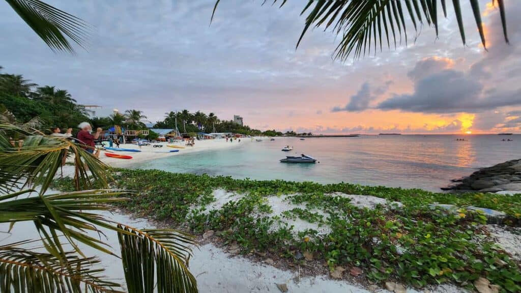 Maldives 5 day itinerary, Maafushi beach sunset