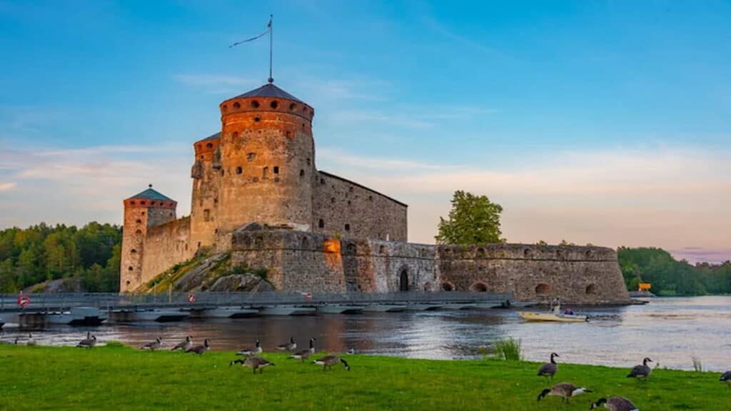Places for sightseeing in Finland, Olavinlinna Castle