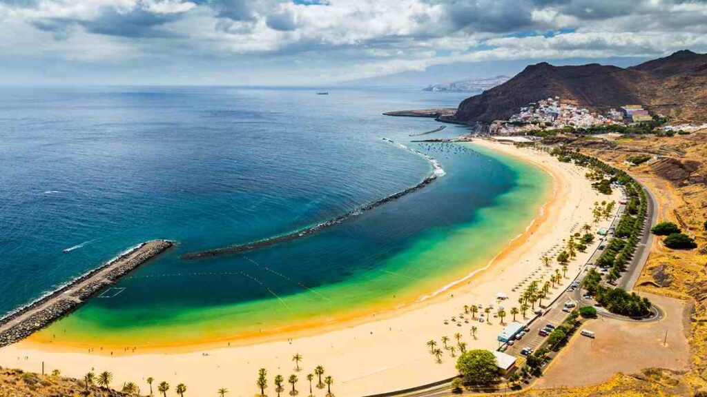 Places of interest in Tenerife, Playa Teresitas