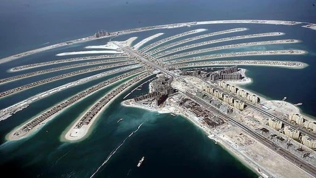 Places worth visiting in Dubai, Palm Jumeirah