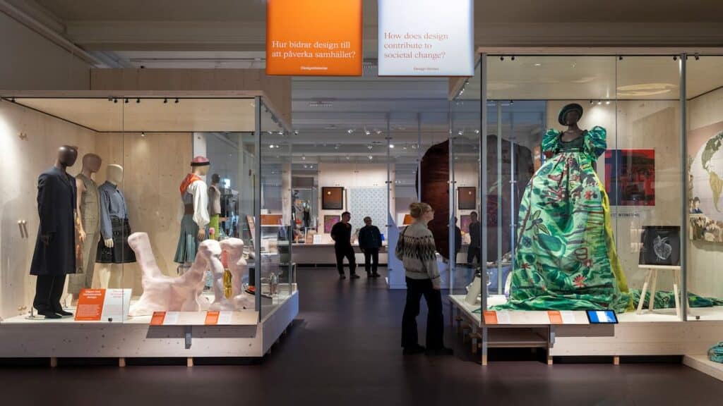 Stockholm vs Gothenburg, Rรถhsska Museum