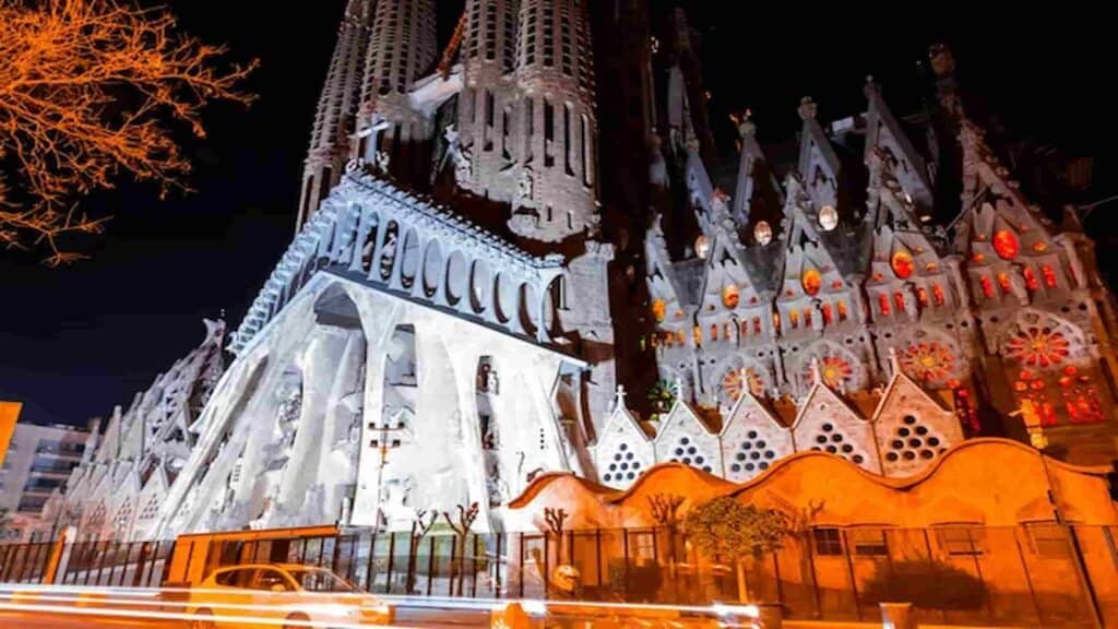 Tourist attractions in Barcelona Spain, Sagrada Familia