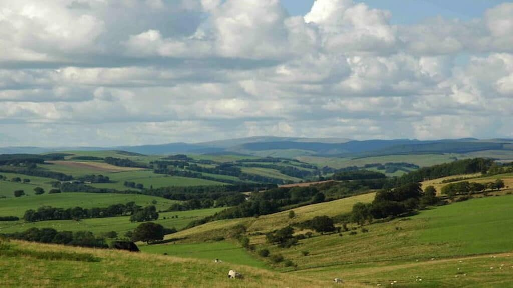 Does Scotland have mountains, Southern Uplands