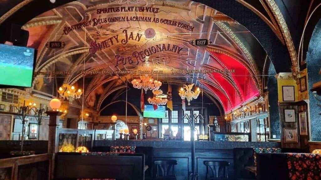 Poland nightlife, Sw Jan pub