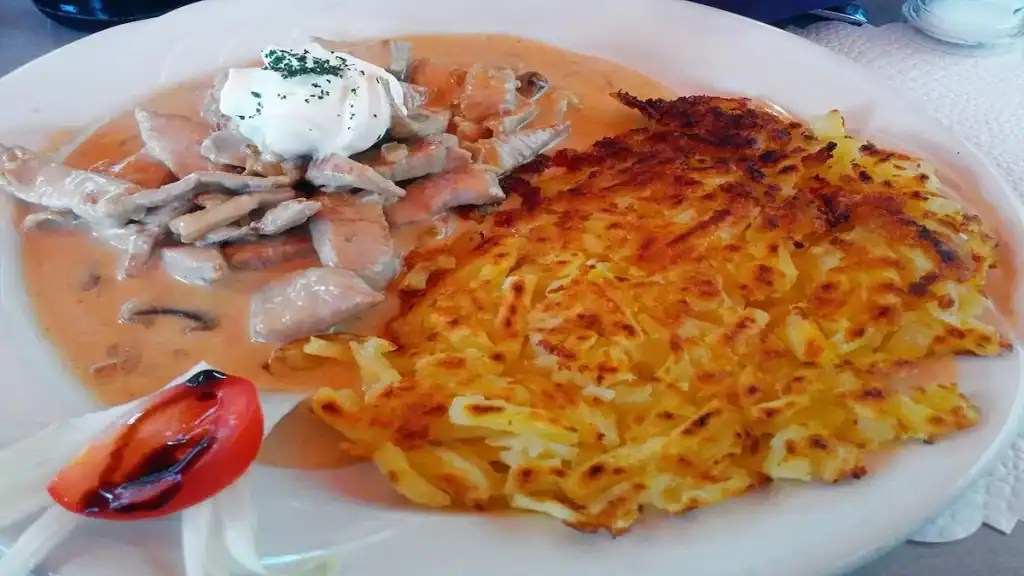 Traditional Swiss cuisine, Zรผrcher Geschnetzeltes