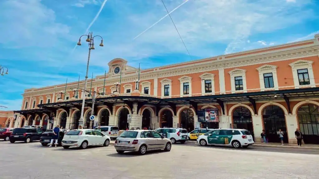 Day trips from Bari, Bari Centrale