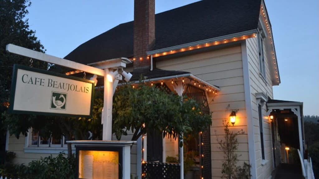 Mendocino California attractions, Cafe Beaujolais