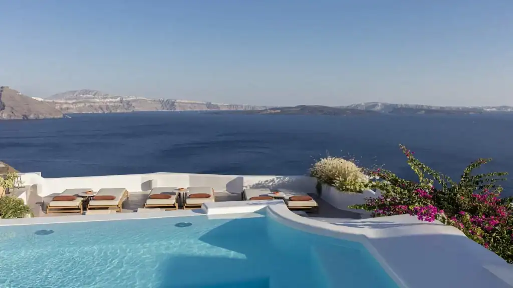 Accommodation in Oia Santorini Greece, Canaves Ena