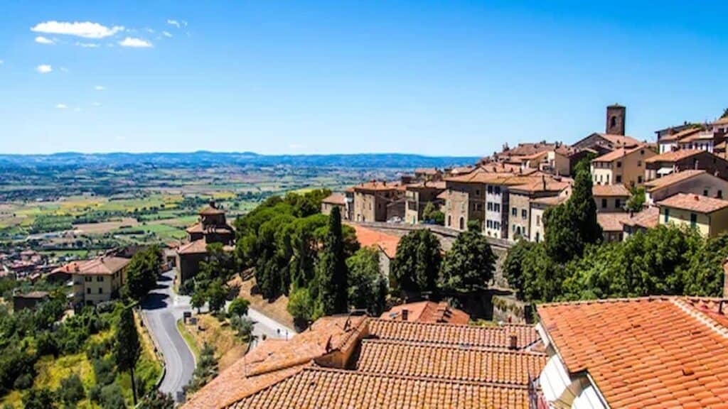 Ideal time to visit Italy, Cortona in Tuscany