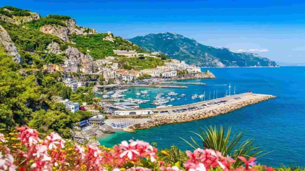 Italian customs and traditions, the-Amalfi-coast