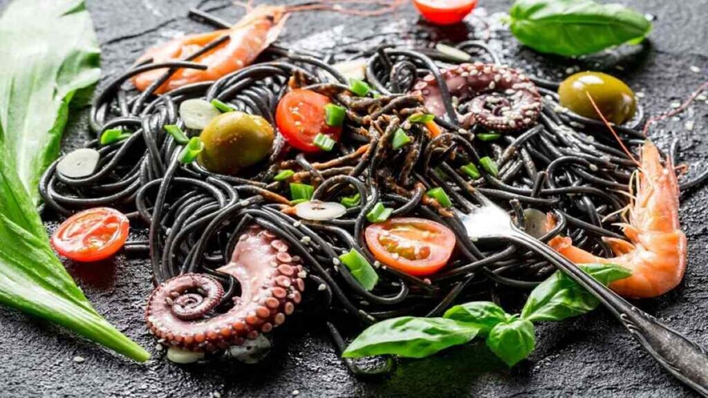 Italy food traditions, Seafood salad