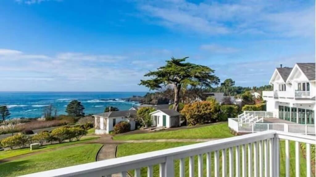 Mendocino California attractions, Little River Inn