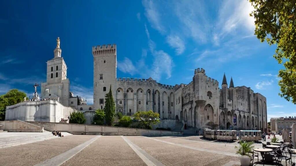 South of France attractions, Palais des Papes