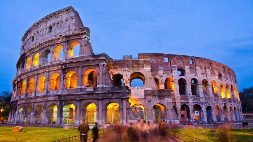 Ideal time to visit Italy, Rome Colosseum