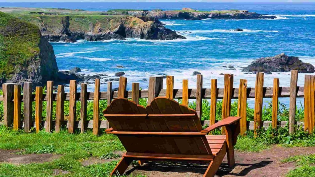 Mendocino California attractions, sea view