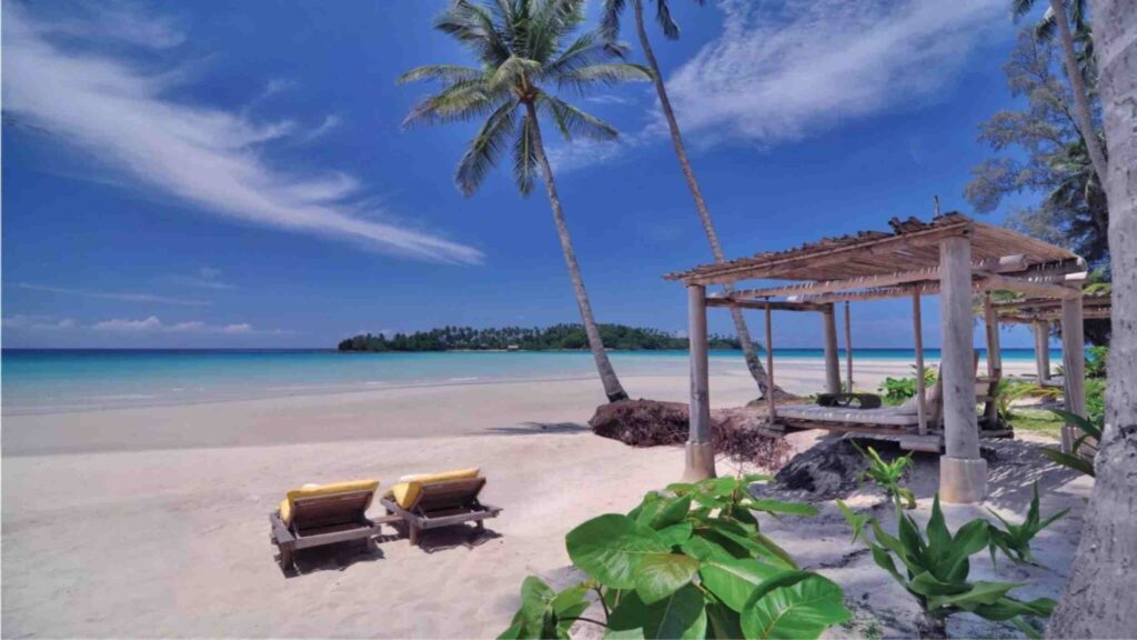 Beautiful beach resorts in Thailand, Koh Krood