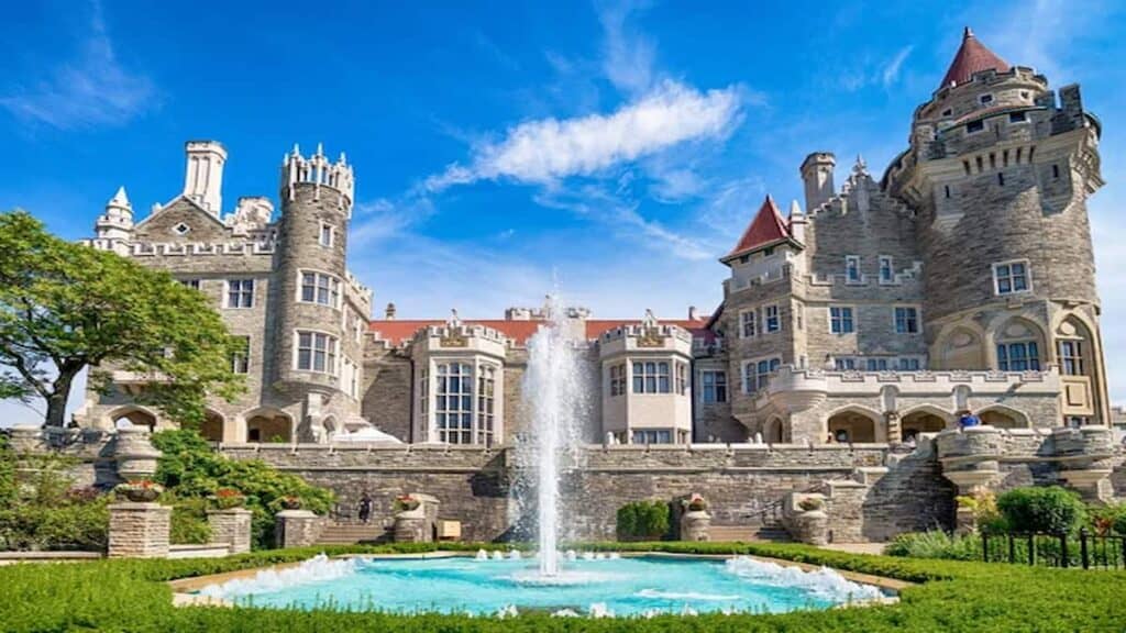 Tourist Attractions in Ontario Toronto, Casa loma castle