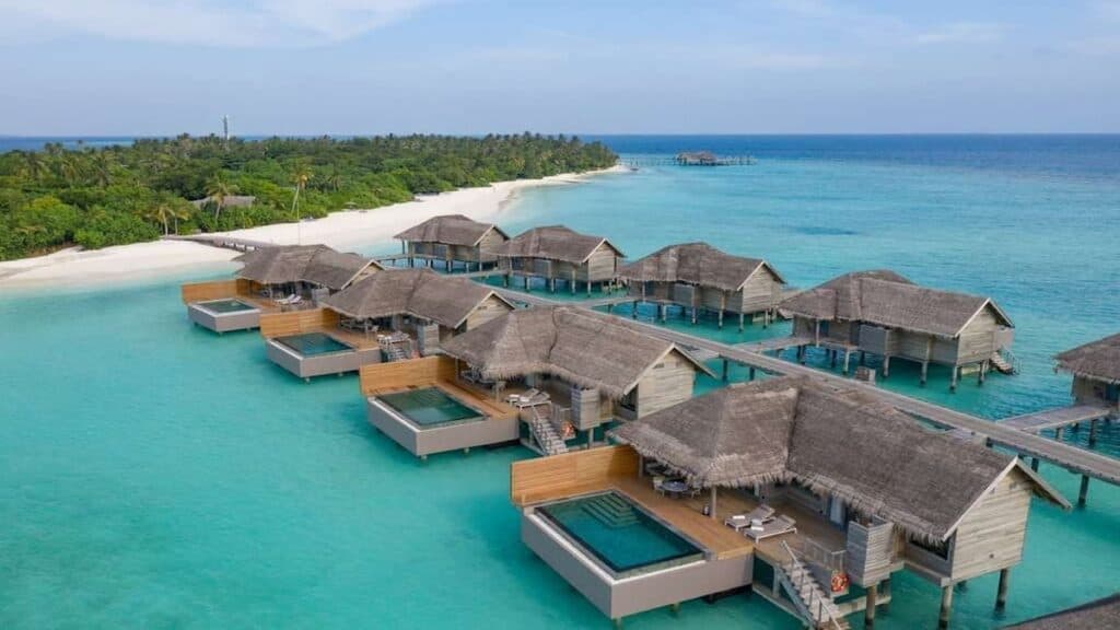 Best Maldives Resorts, Vakkaru