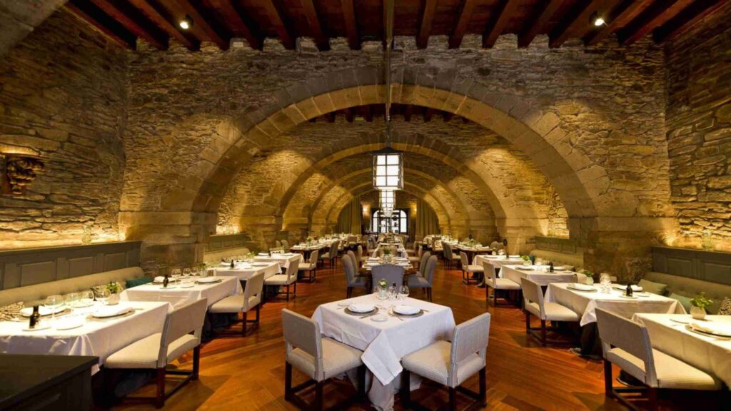 Best Paradores for Food, Parador de Santiago