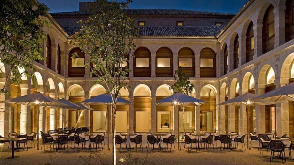 Historic spanish paradores, Parador de Alcala de Henares