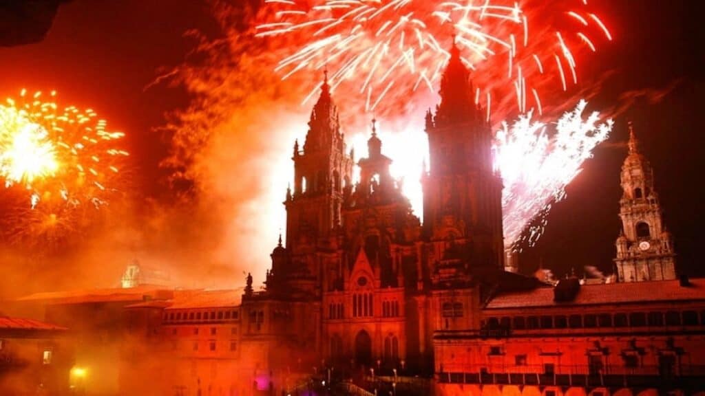 Staying in paradors, Santiago fireworks