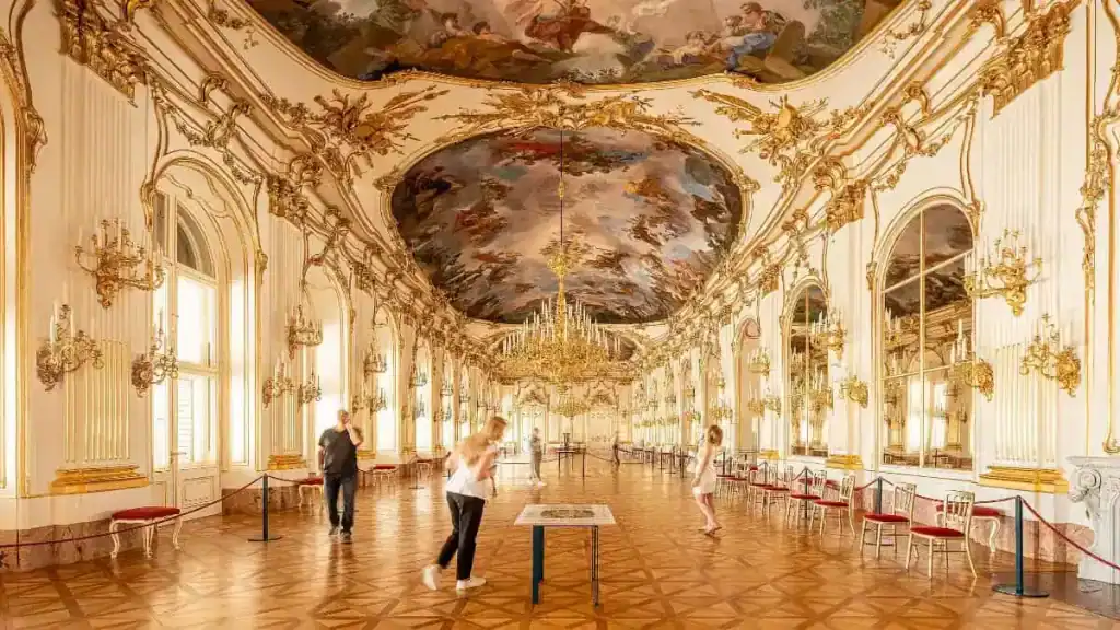 Vienna tourist attractions, Schloss-Schoenbrunn