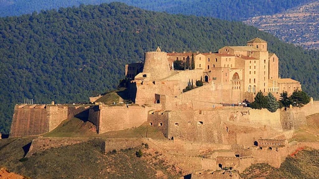 Best Paradors in Spain, Parador Cardona castle.