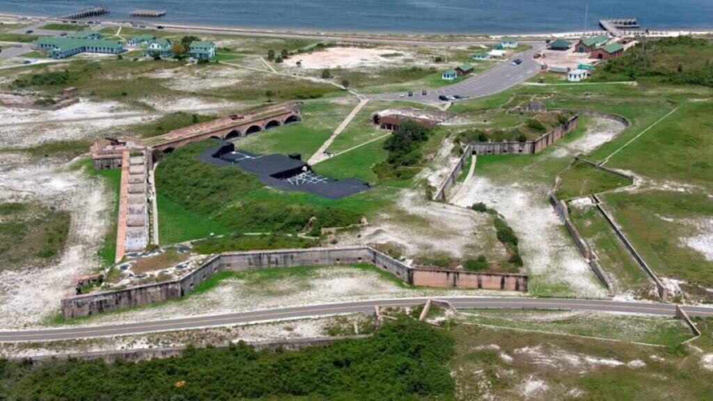 Attractions in Pensacola Florida, Fort Pickens