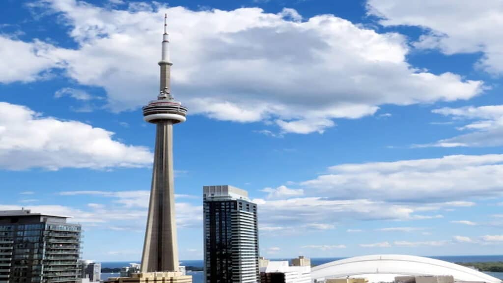 Sightseeing places in Toronto, CN Tower