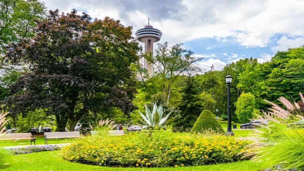 Cool places to visit in Canada, Queen Victoria Park