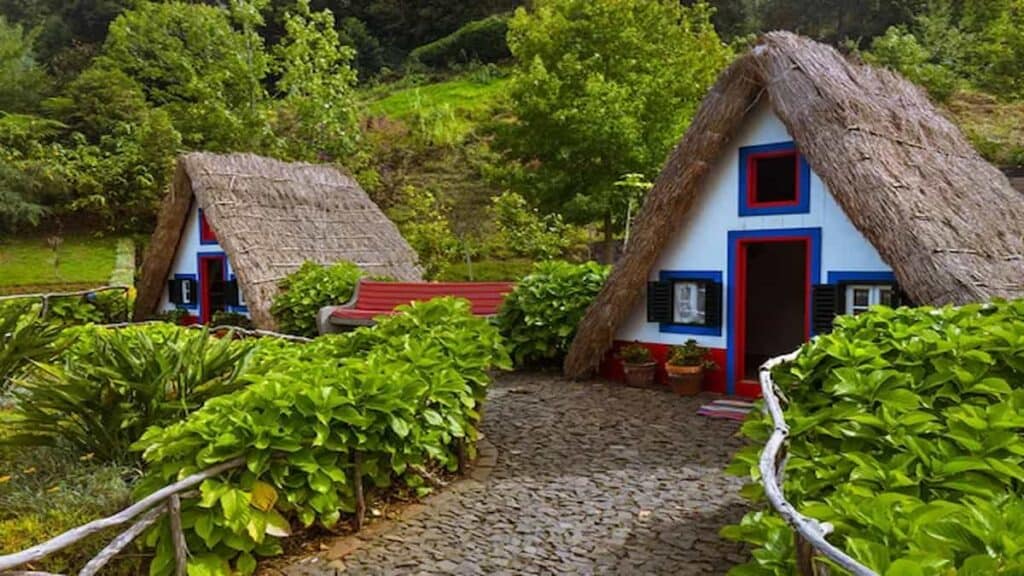 Things to visit in Madeira, Santana Houses