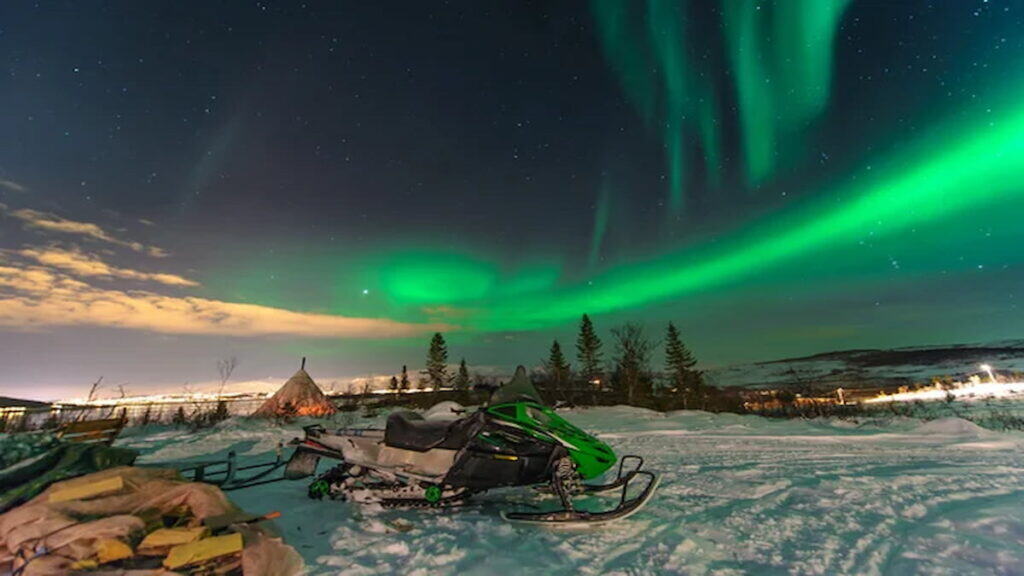 Norwegian Aurora Borealis, Tromsรธ Arctic night