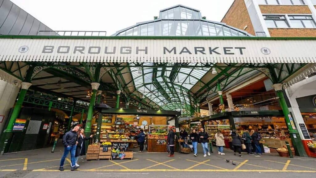 Living in London, Borough Market food stalls