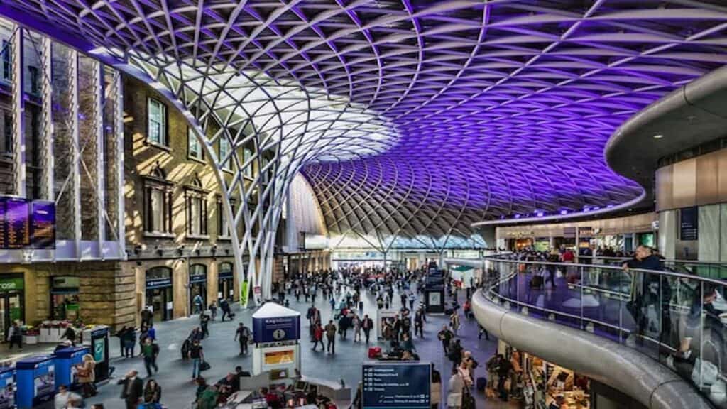 Living in London, King's Cross station