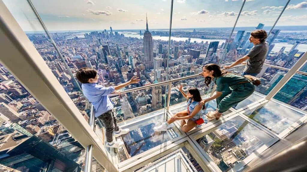 Summit One Vanderbilt, Levitation