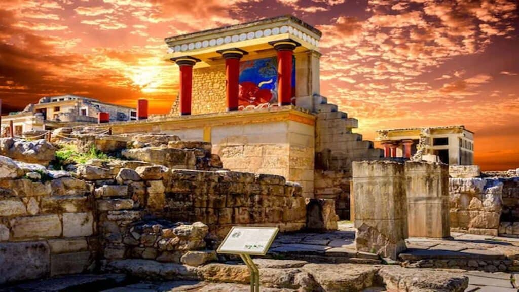 Must See Attractions in Greece, Palace of Knossos