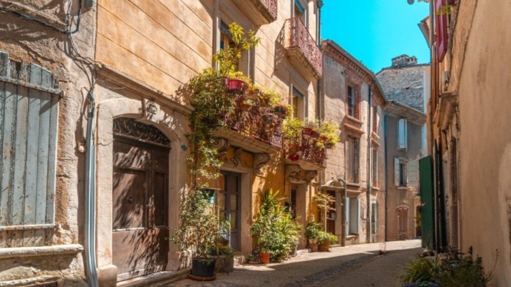 Amazing facts about France, French town