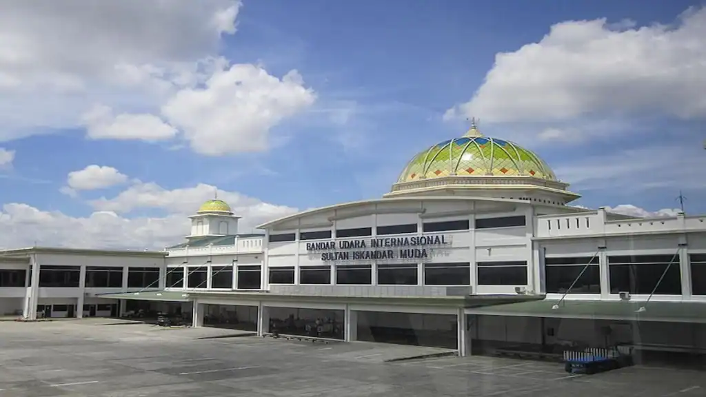 Weh island Indonesia, Banda Aceh airport