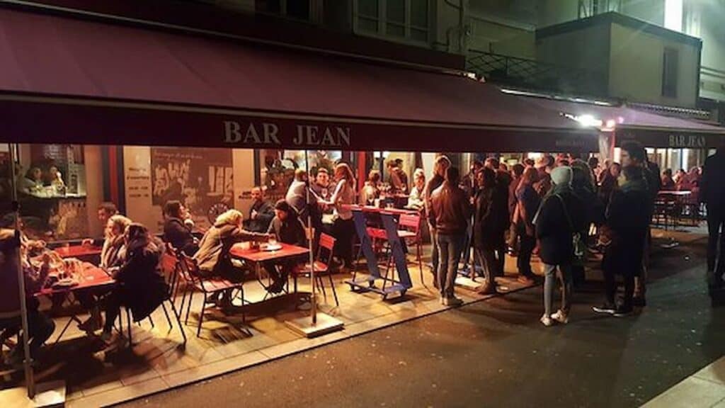 Things to do in Biarritz, Bar jean