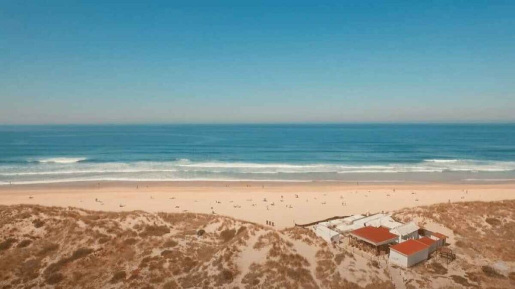 Best beaches near Lisbon, Costa da Caparica