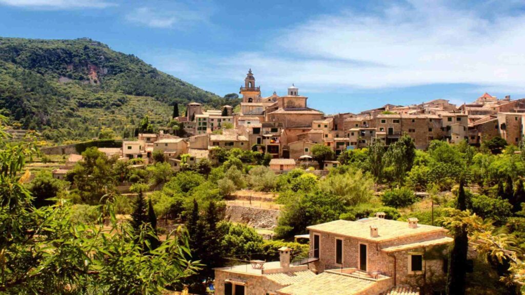 Best areas to stay in Mallorca, Valldemossa