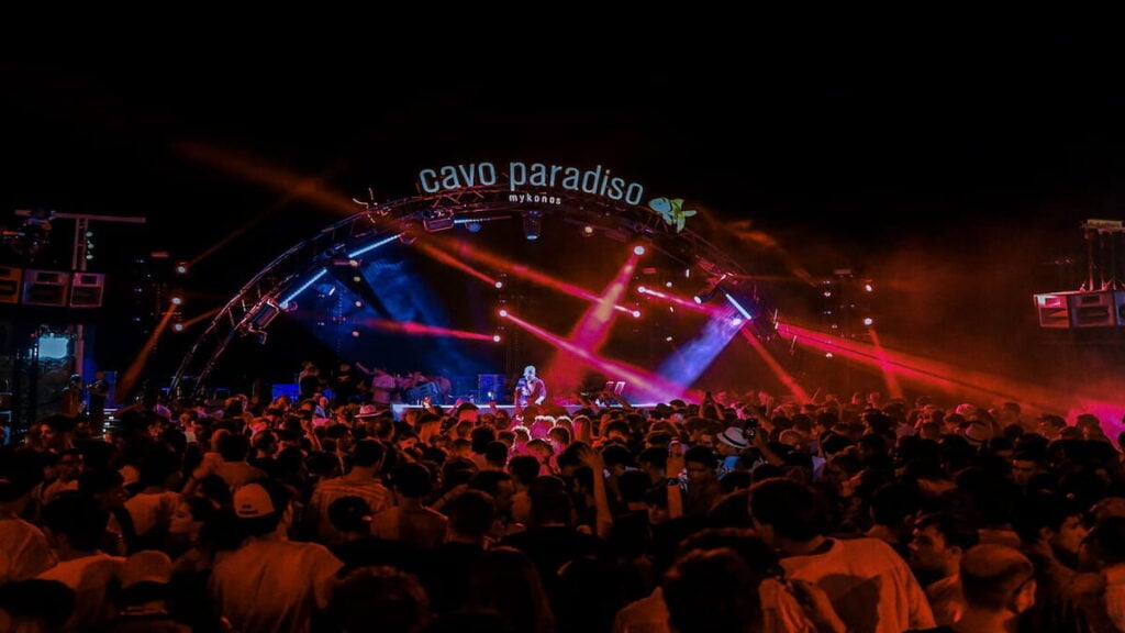 Mykonos Beach, Cavo Paradiso club